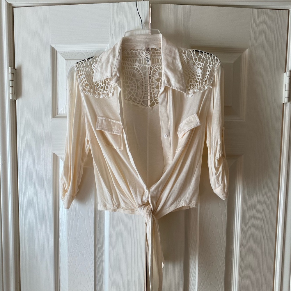 Crop Top Lace Detail top
